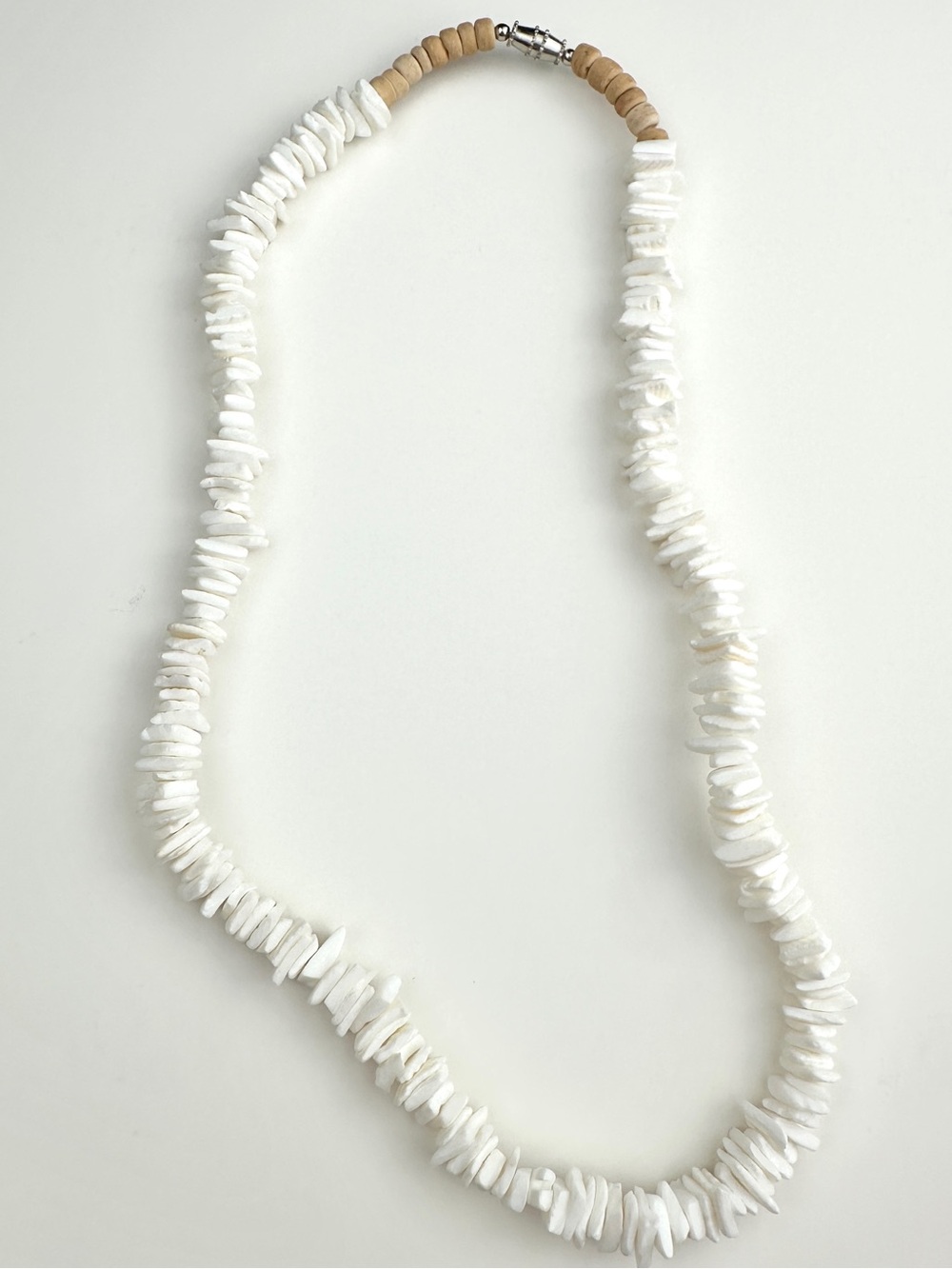 Vintage 1996 Hawaii Genuine Shell Necklace Puka Style 18.5”
